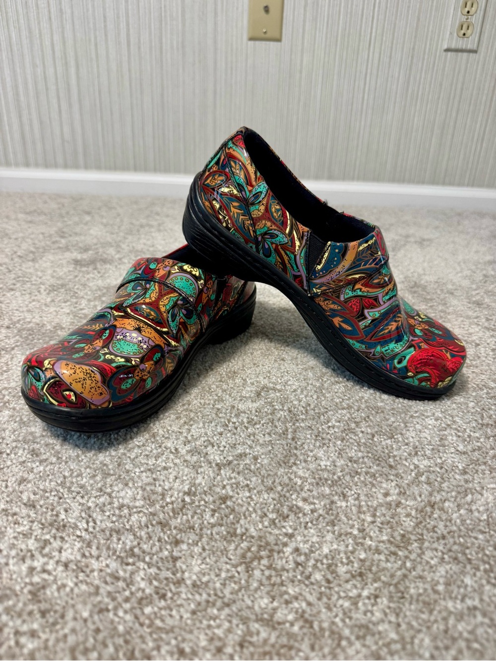 Klogs Mission Floral Colorful Shoes Clogs Nurse Loafer Mule Slip Resistant 7.5